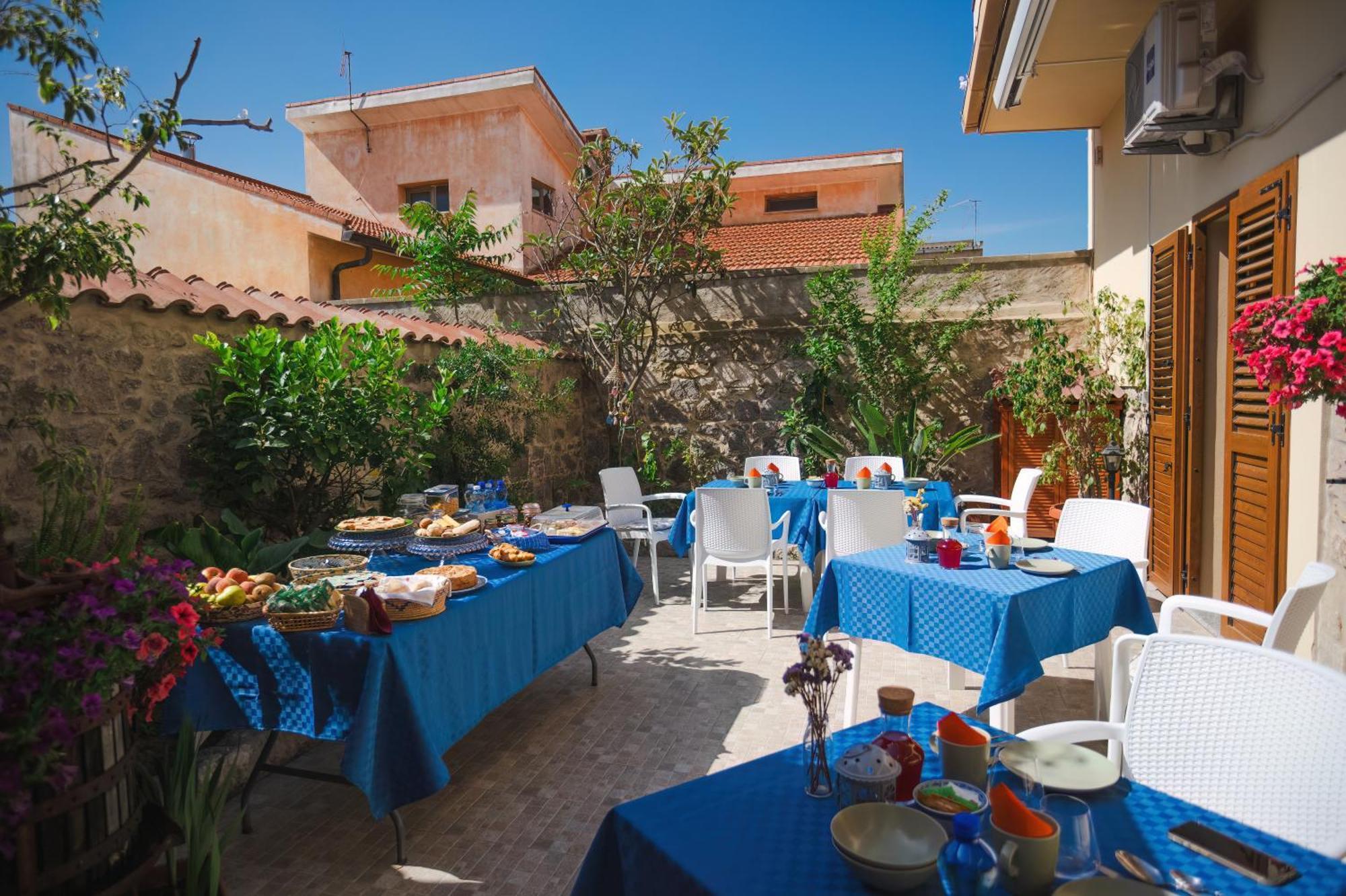 B&B L'Albero Dei Limoni Portoscuso Ngoại thất bức ảnh