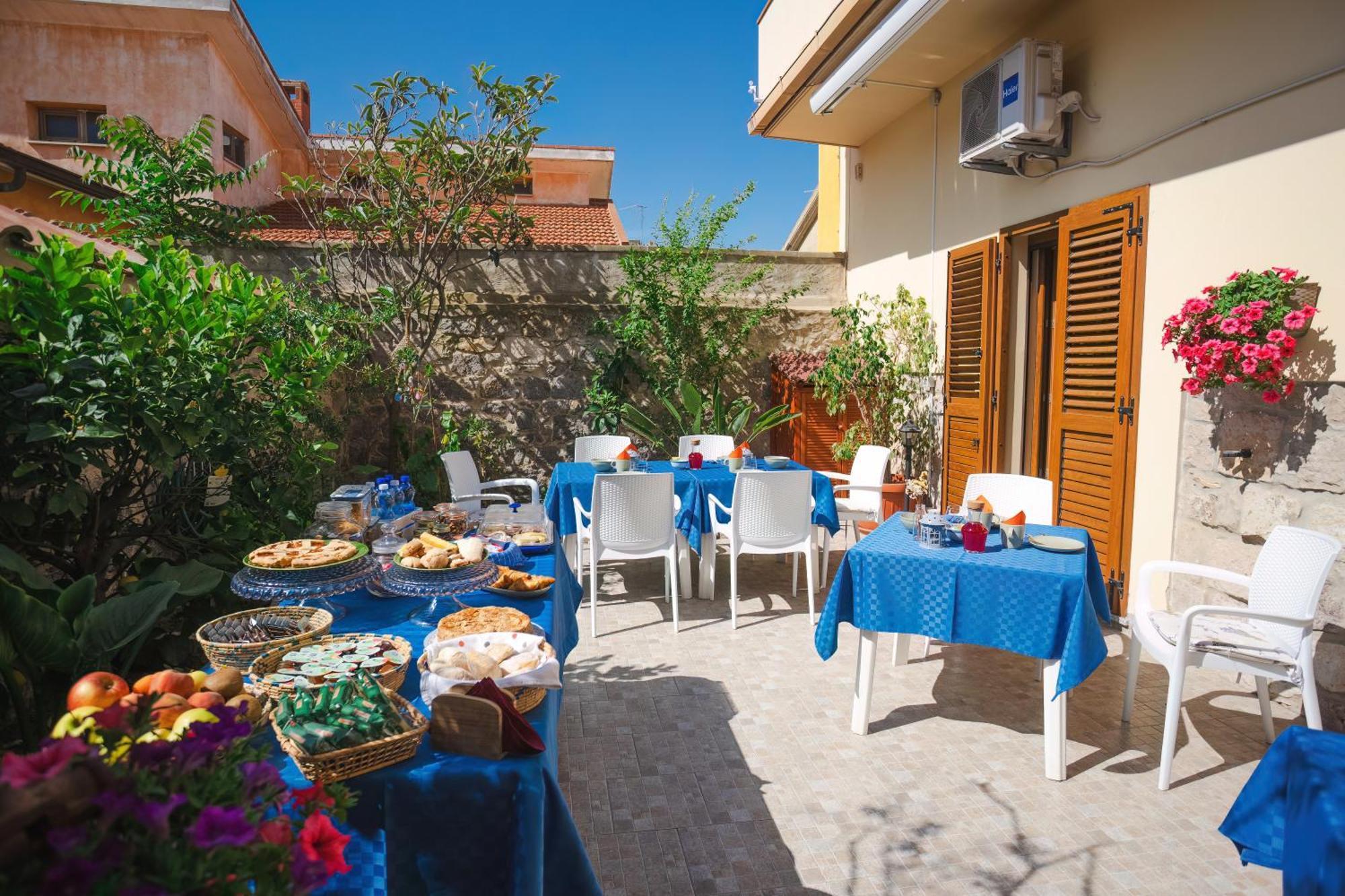 B&B L'Albero Dei Limoni Portoscuso Ngoại thất bức ảnh